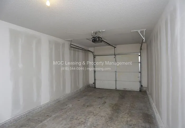 1010 Garden Dr — Photo 15