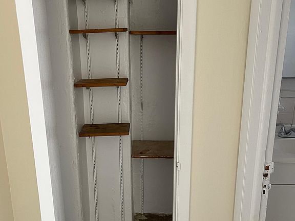 3rd image of 4407 Germantown Ave #1R