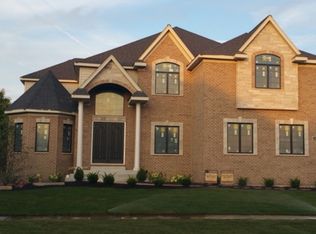 1904 Saddle Farm Ln, Naperville, IL 60564