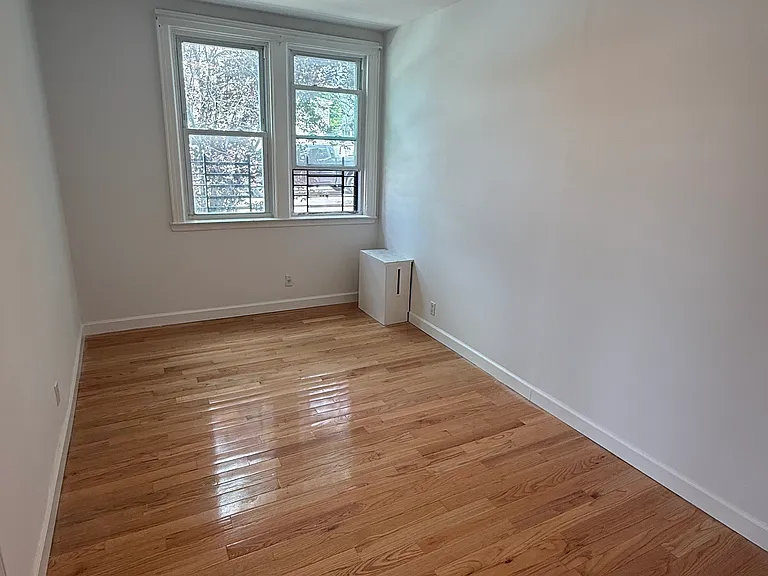 5318 72nd Pl #1R — Photo 8