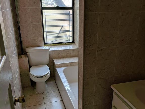 5th image of 800 Ocean Ave APT 3C