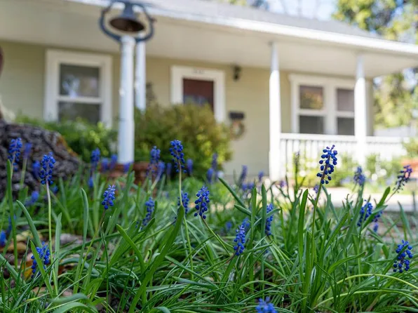 212 Pleasant St, Grass Valley, CA 95945