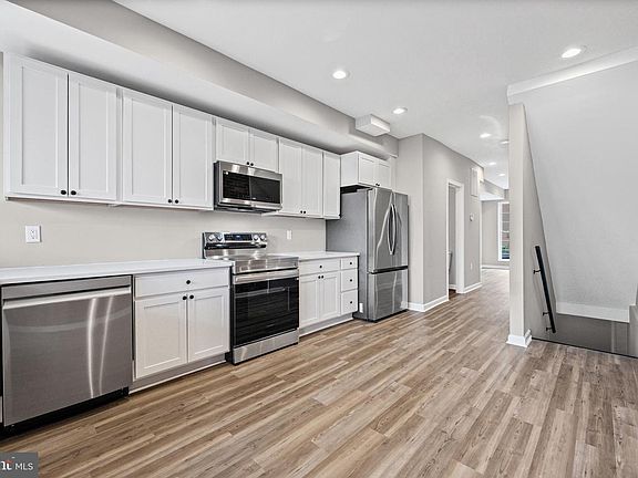 5th image of 2231 Prentiss Pl