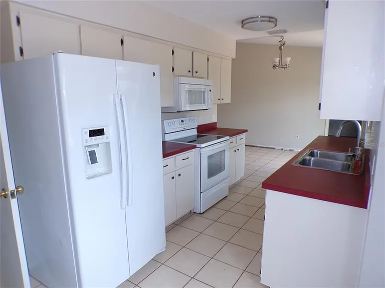 10104 Willmington Blvd — Photo 3