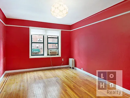 Sold by LoHo Realty | media 8