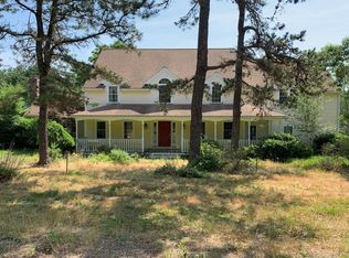 208 R Bourne Rd, Plymouth, MA 02360