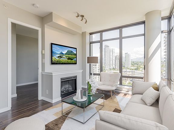 2nd image of 2345 Madison Ave #1806