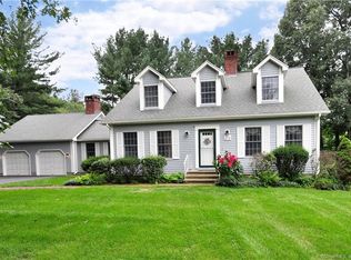 204 Harness Ln, Windsor, CT 06095