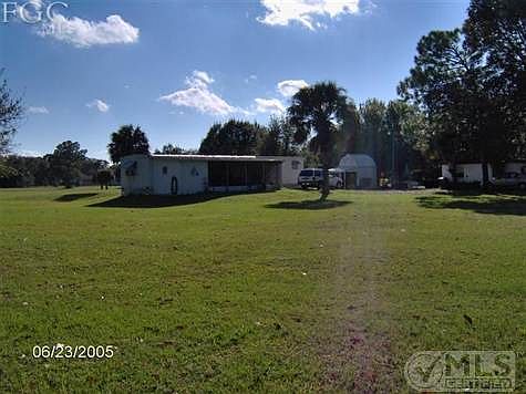 2nd image of 1428 Laurel Dr