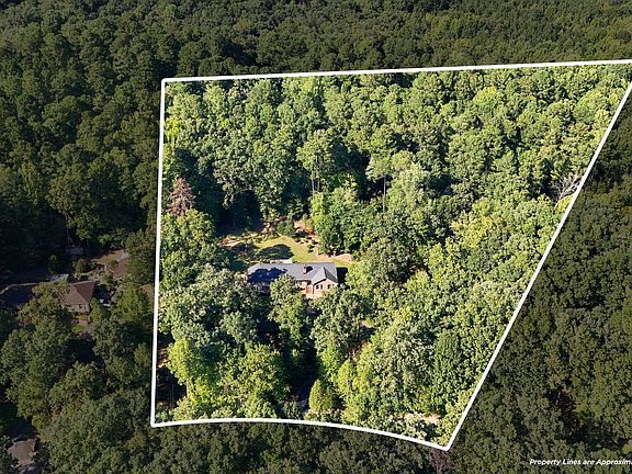 2nd image of 510 Valley Rd