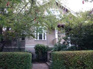 5413 Kensington Pl N, Seattle, WA 98103