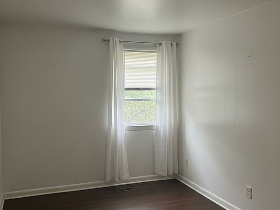 2nd image of 440 W Lincoln Ave Floor 2