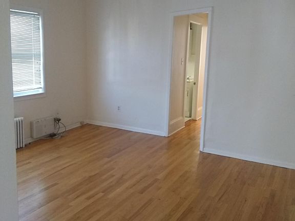 3rd image of 50 N Washington St APT 2