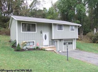 103 Western Dr, Kingwood, WV 26537