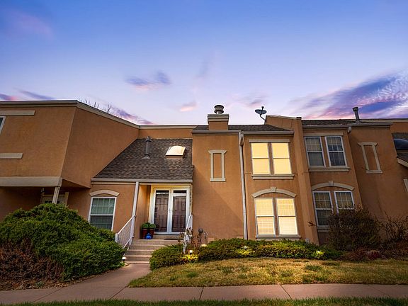 3rd image of 2925 Vaughn Way