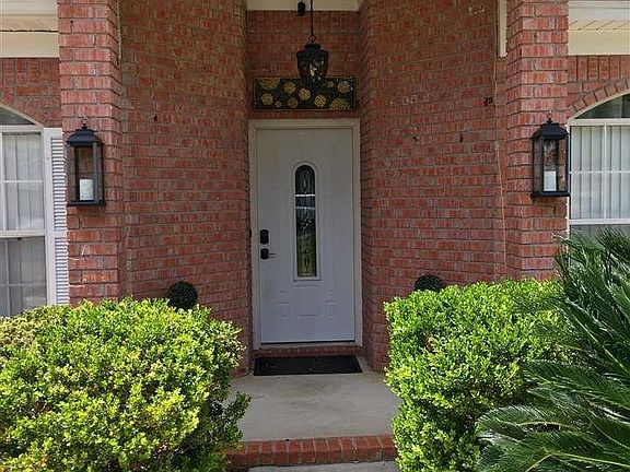 3rd image of 5471 Oak Meadow Dr