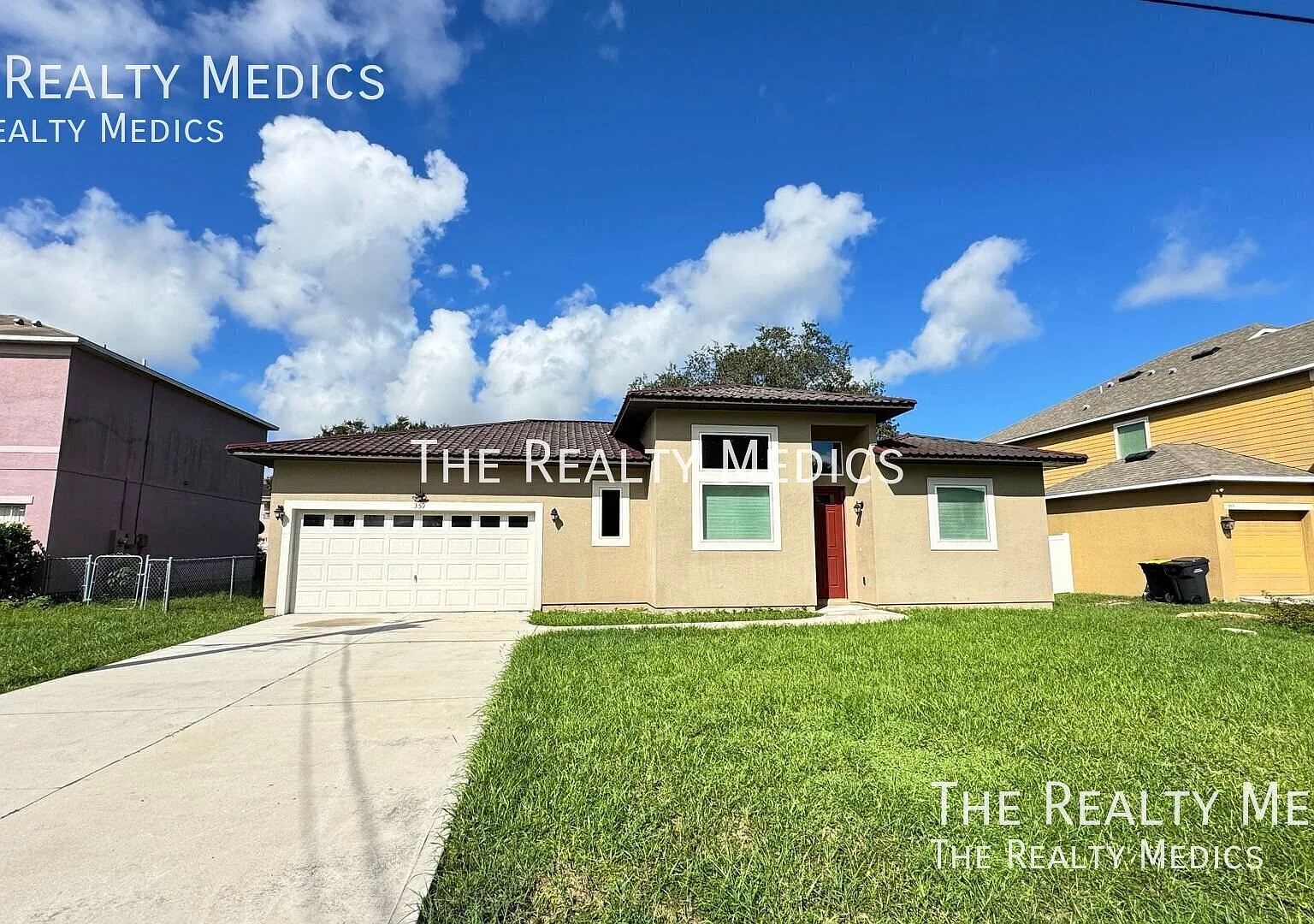 Fantastic 4 Bedroom, 2 Bathroom Home in Poinciana!! — Photo 1
