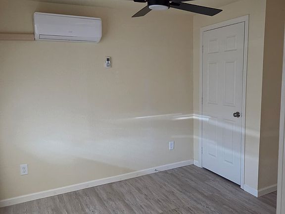 3rd image of 1158 S Pagent Ave