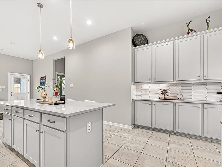 305 Rise Ln — Photo 13