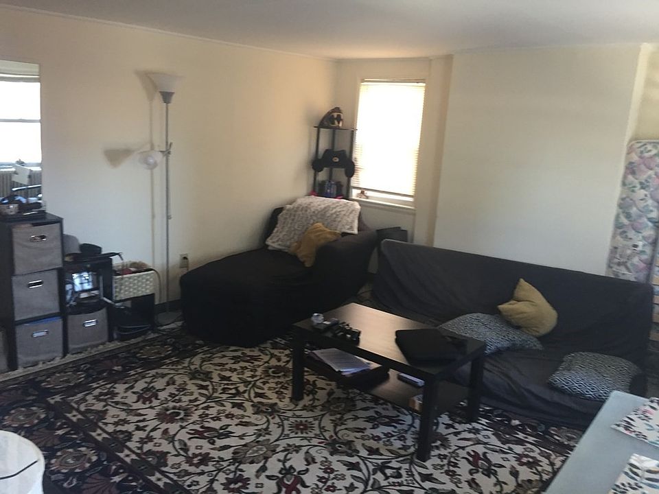 2nd image of 215 Harrison Ave #2