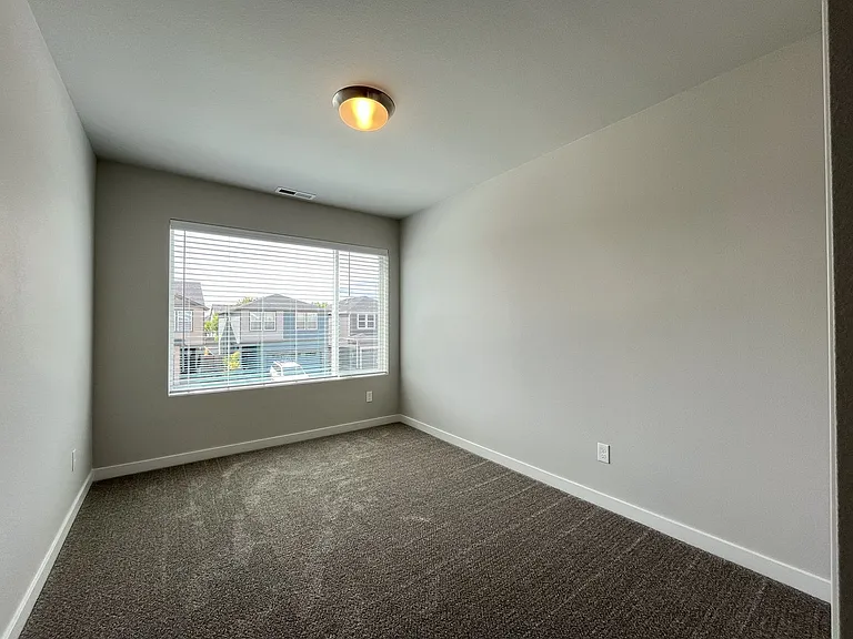 2157 36th Ave — Photo 24