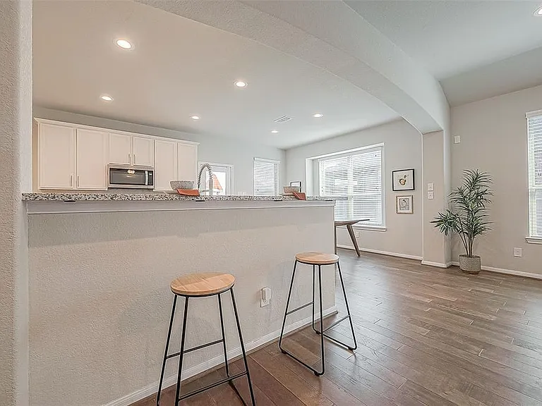 1711 Dominion Heights Ln — Photo 10
