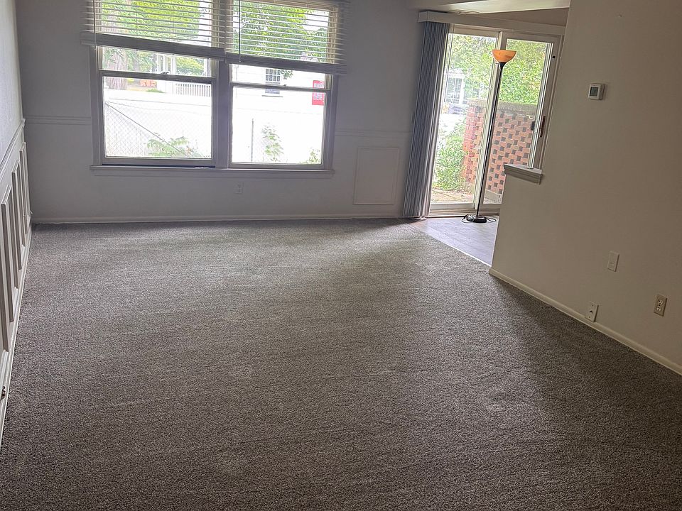 1st image of 180 Clinton St #180