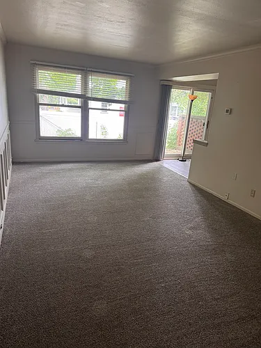 180 Clinton St #180 Photo 1