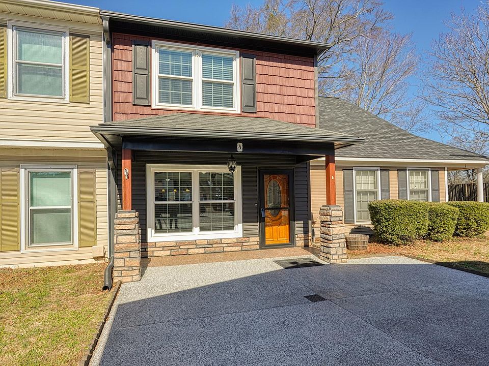 1st image of 3 Townes Ct