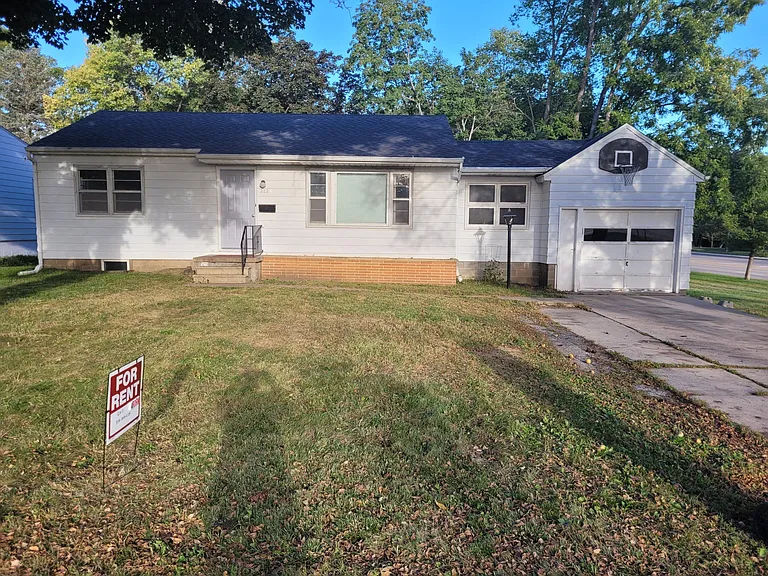 2628 Iowa St — Photo 1