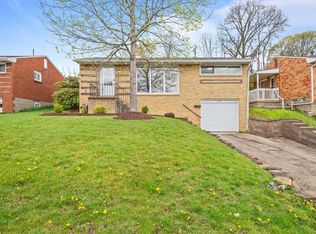 198 Bost Dr, West Mifflin, PA 15122