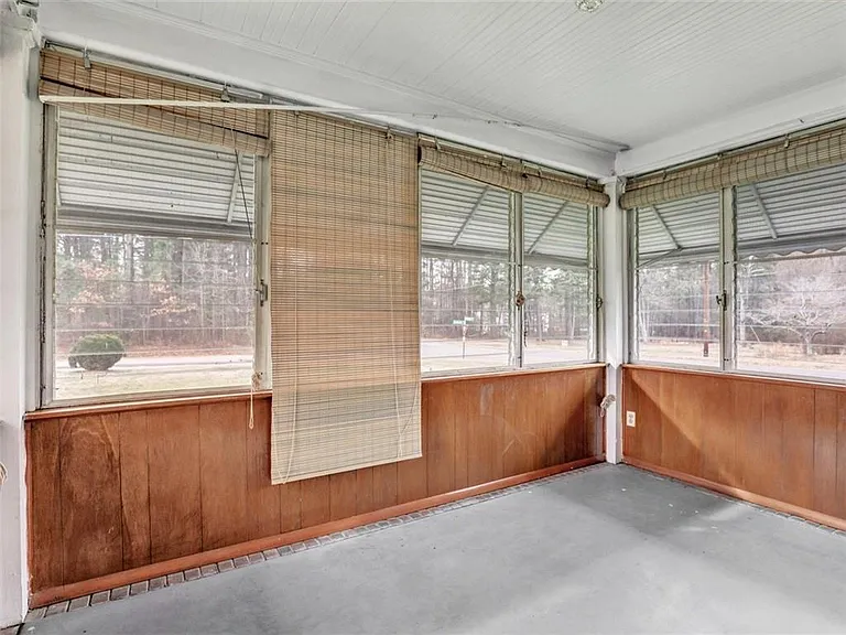 4271 Glasgow Rd — Photo 10