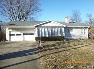 1930 Cedar St, Jacksonville, IL 62650