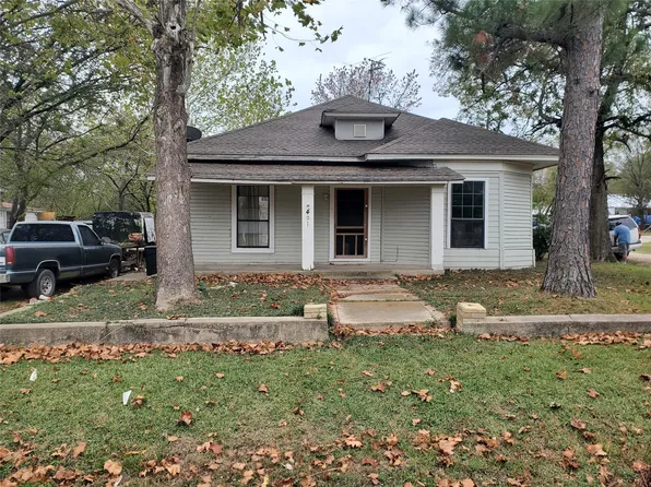 401 E Main St, Wolfe City, TX 75496