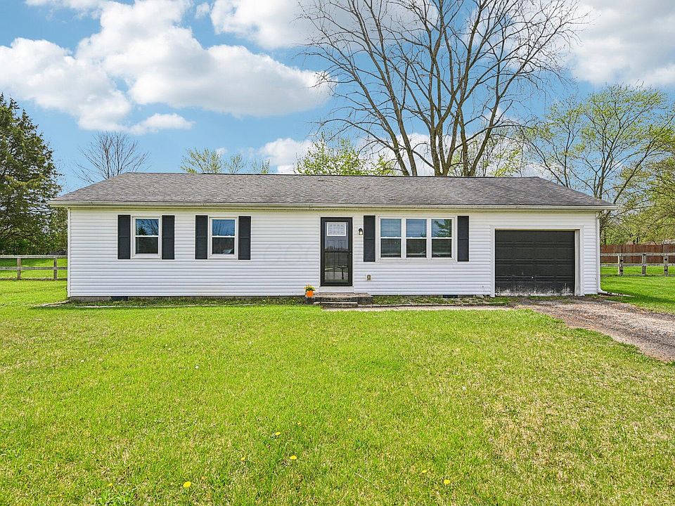 1st image of 15839 Valleyview Dr