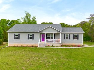 10694 Weaversville Rd, Bealeton, VA 22712