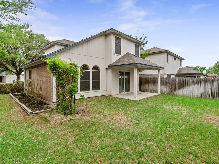 1401 Thibodeaux Dr — Photo 27
