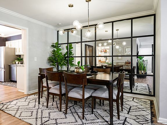 4th image of 7926 Broadway #202