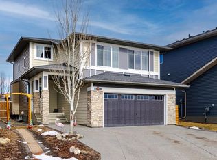 22 S Storm Mountain Pl, Okotoks, AB T1S0L6