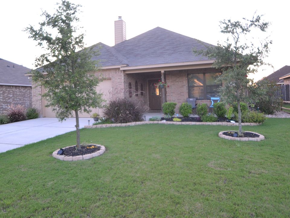 1st image of 1480 Woodlands Dr