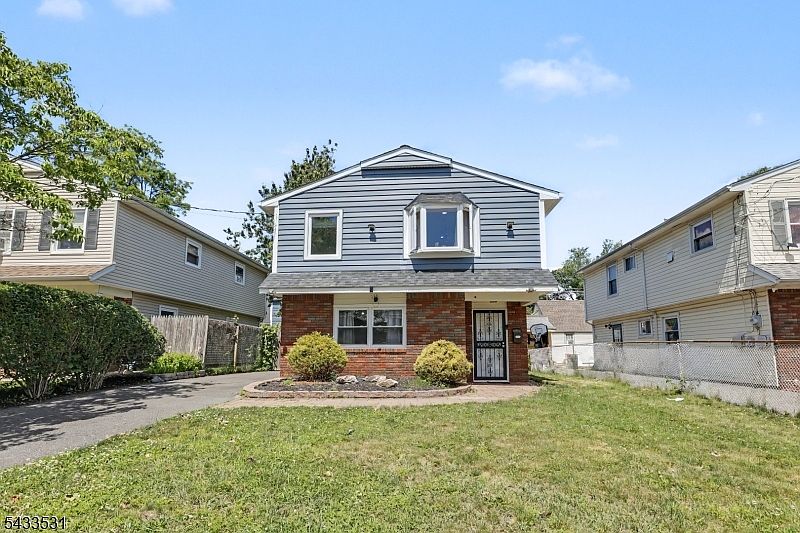 1st image of 509 Church Pl
