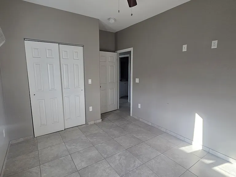 1515 W Delaware St #2 — Photo 16
