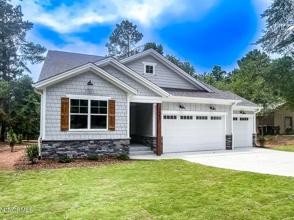 225 Merion Circle, Pinehurst, NC 28374