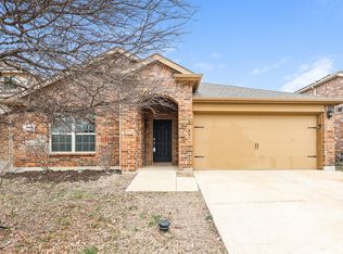 806 Platinum Dr, Princeton, TX 75407