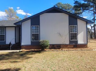6576 Honeysuckle Dr, Fayetteville, NC 28304
