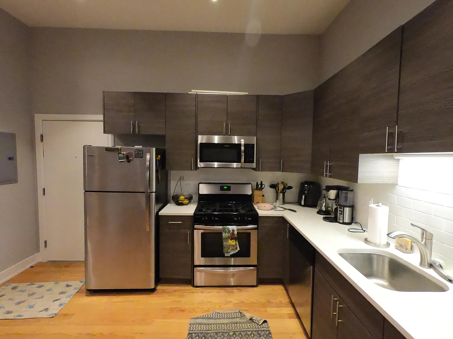 1355 N Milwaukee Ave — Photo 2
