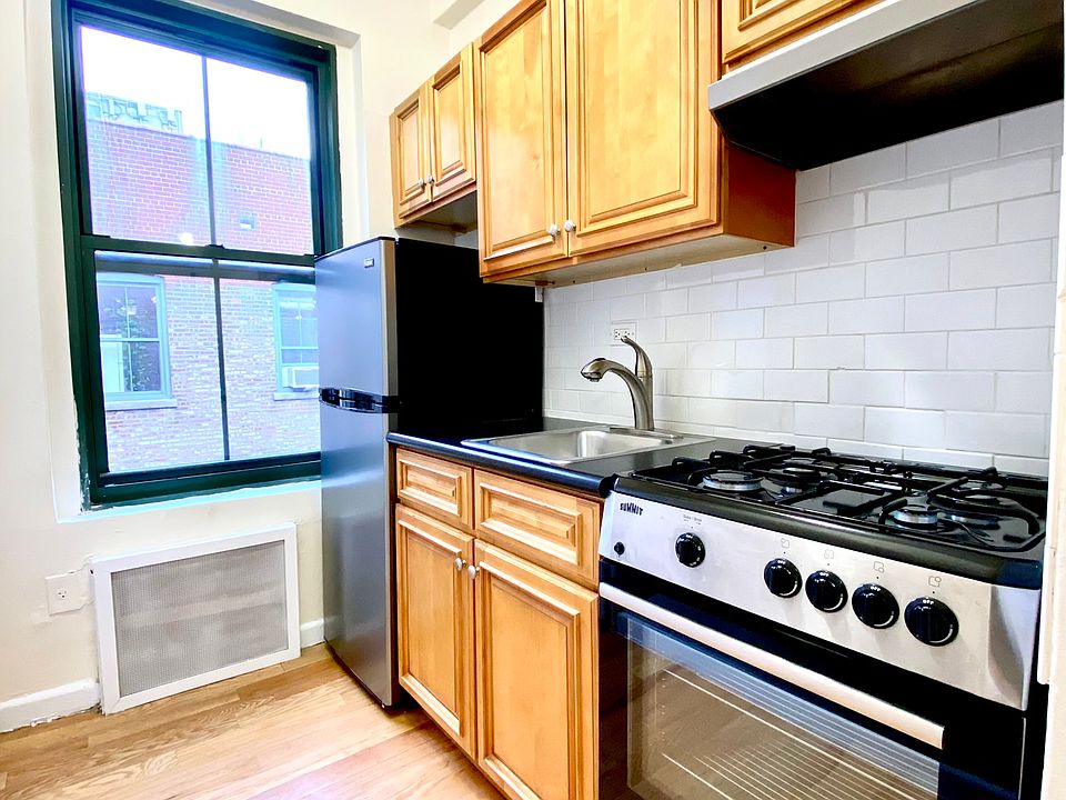 1st image of 535 E 78th St APT 6E