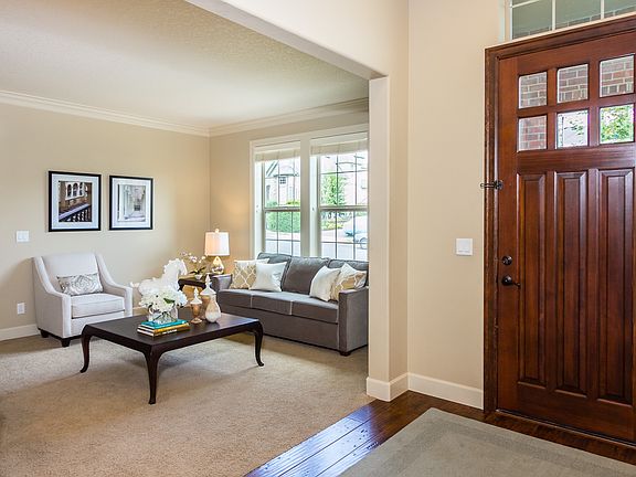 Entry/Foyer