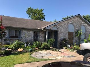 12121 White Cap Ln, Houston, TX 77072