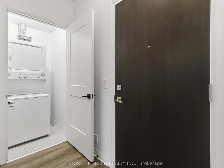 102 Grovewood Cmn #242 — Photo 8